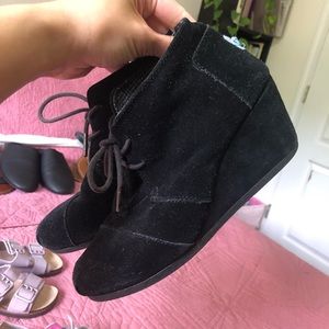 Toms Wedges